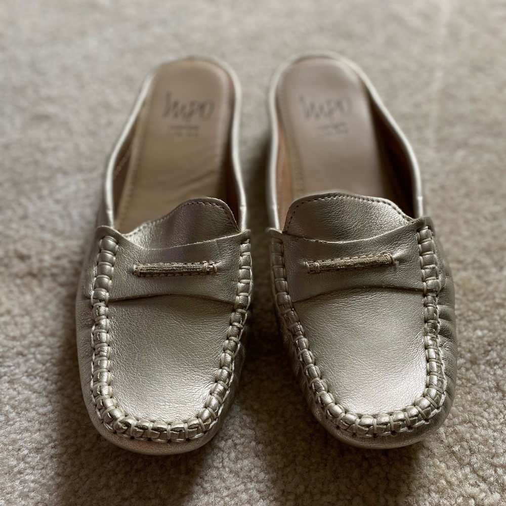 🔥🔥 Gold leather Impo loafer slides